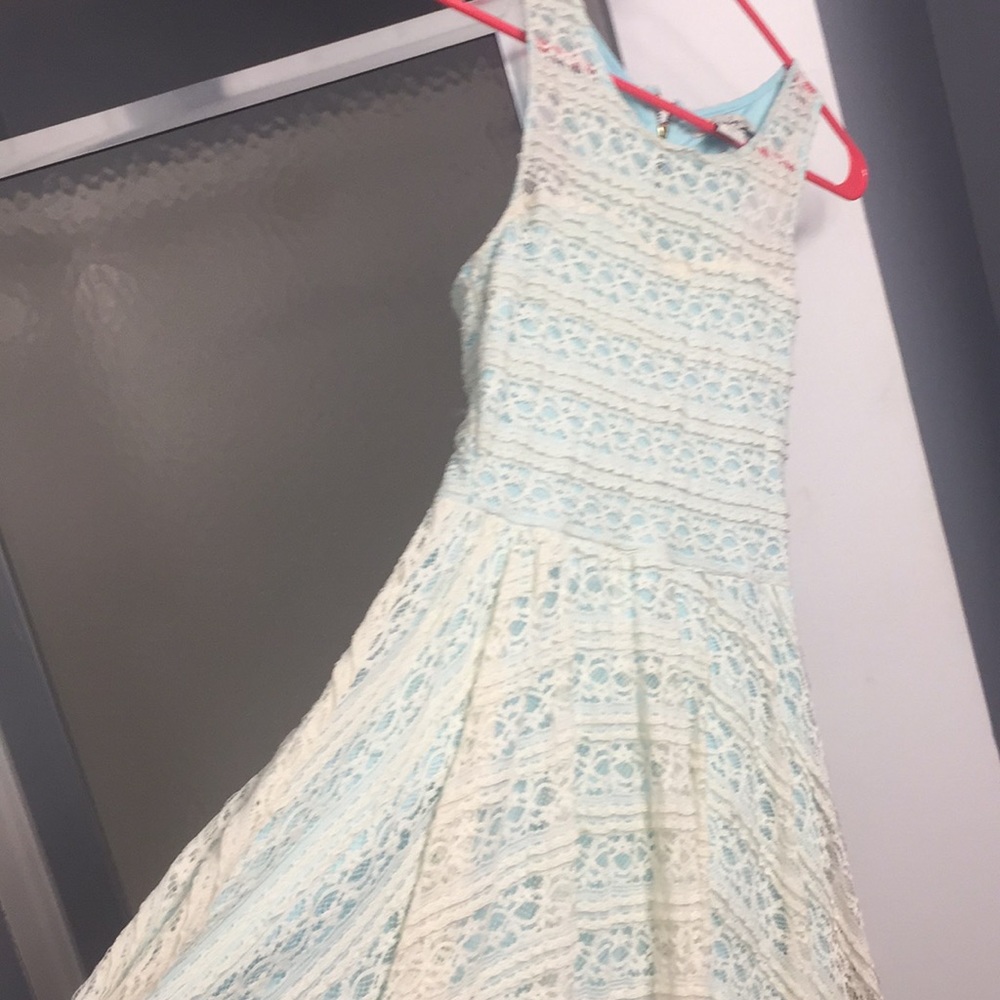 Lace zip up sweetheart dress